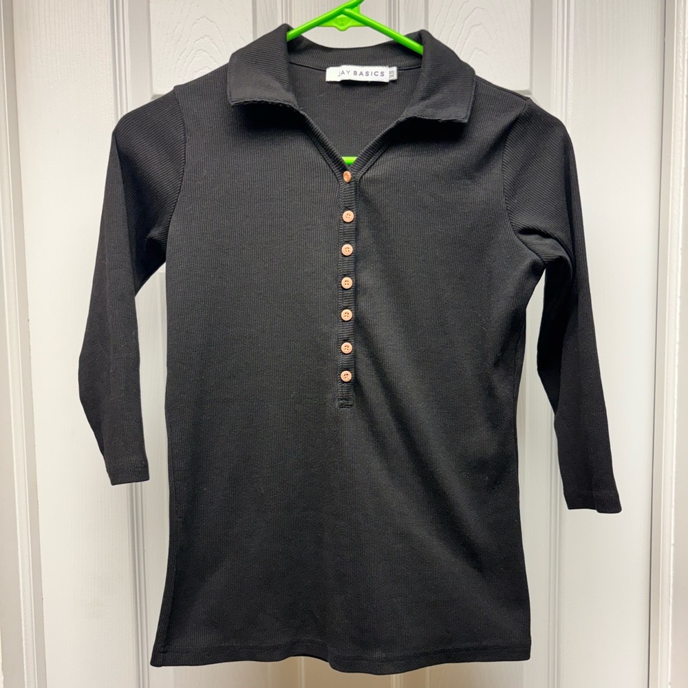 Jay Basics Black Ribbed Button-Front Top – Women’s XS